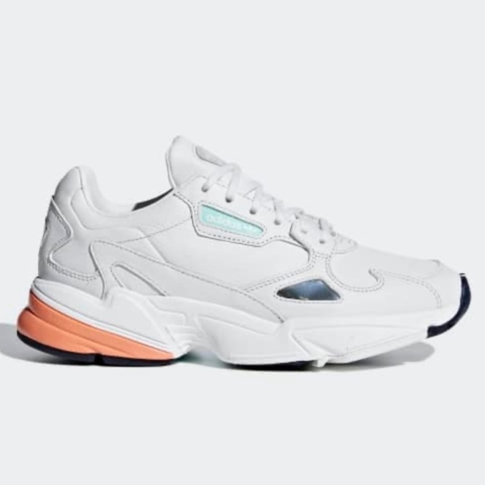 Adidas Falcon Wns size 8